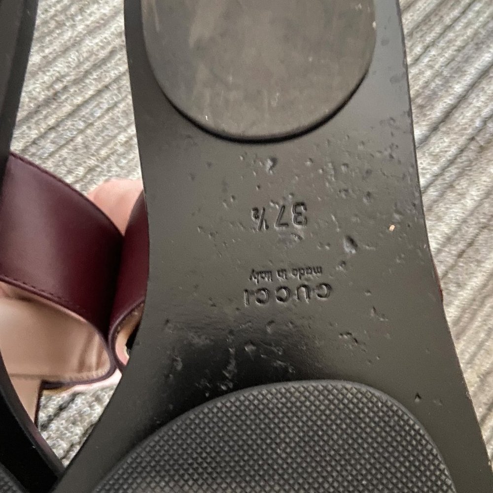 Gucci Leather thong sandal with Double G 37.5 - Picture 11 of 15